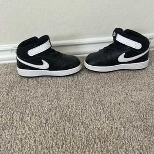 Toddler Nike shoe